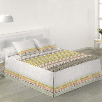 Maturana Decorhogar es una tienda en Madrid de ropa de hogar, cortinas y estores a medida, tienda de calle y online